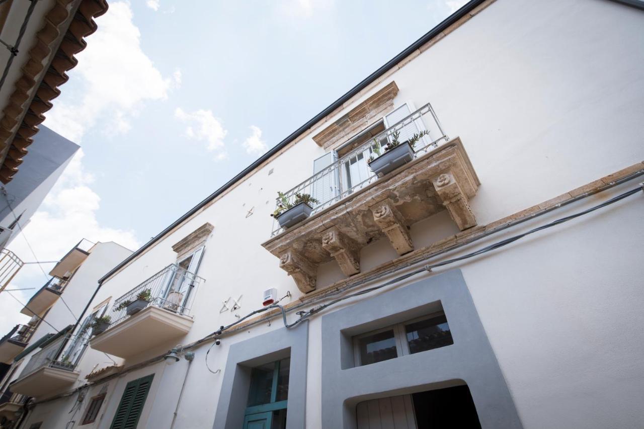 マルツァメミ Casa Memi Bed & Breakfast エクステリア 写真